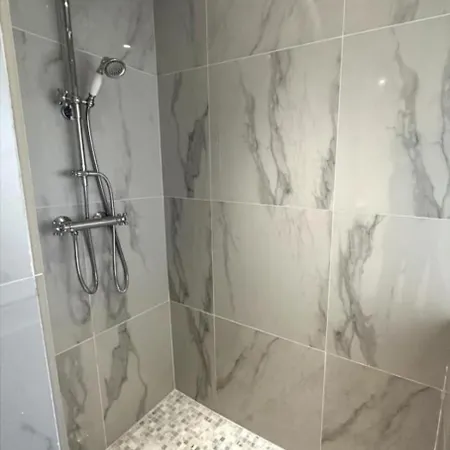 Nou Kontan Vwe Zot Ferienhaus Abbecourt (Oise)